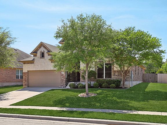 2nd image of 609 Oakmont Way