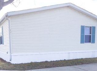 237 Briarwood Trl, Monroe, MI 48161