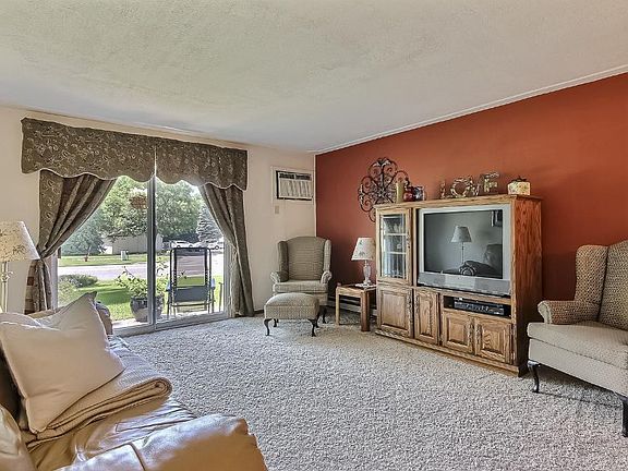 4th image of 14182 Pennock Ave APT 110B