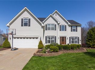 37796 Avalon Dr, North Ridgeville, OH 44039
