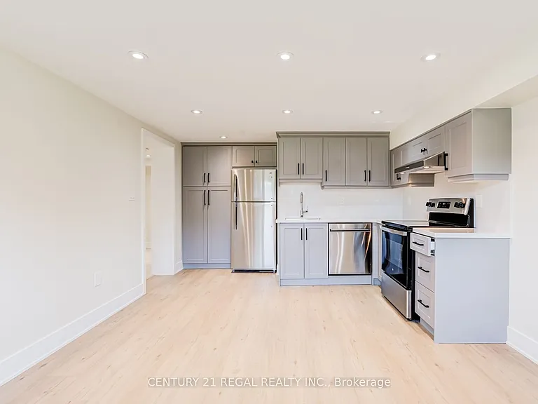 171 Gamma St — Photo 2