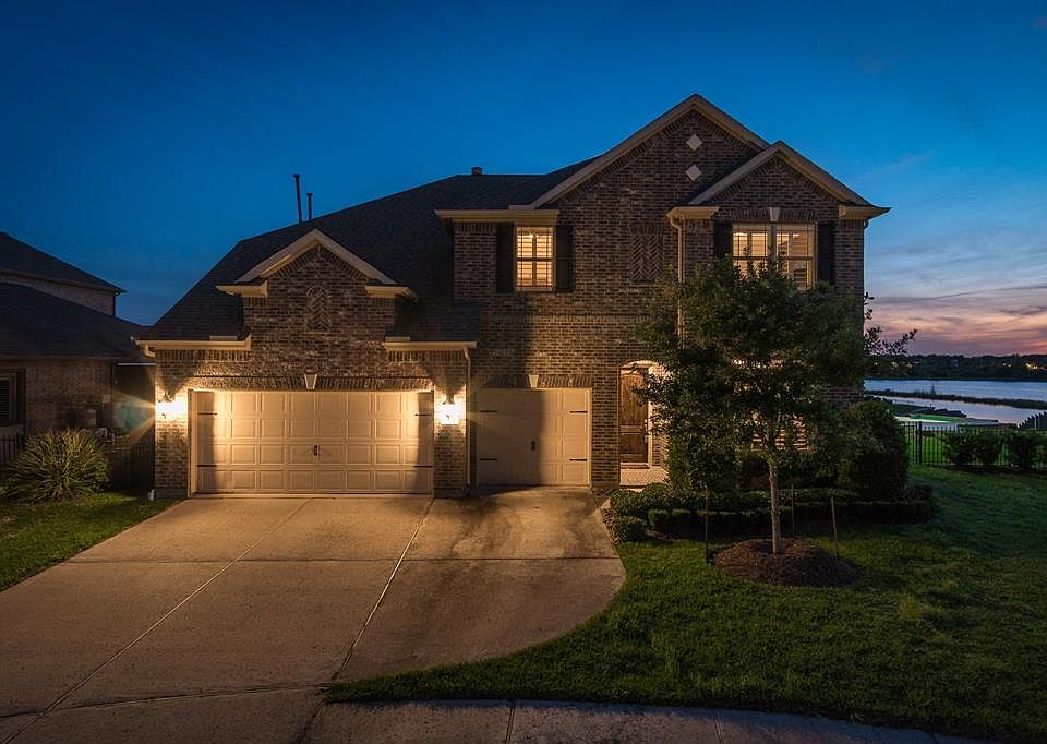 1st image of 853 Coastal Ct