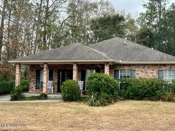 79321 Diamondhead Dr E, Diamondhead, MS 39525