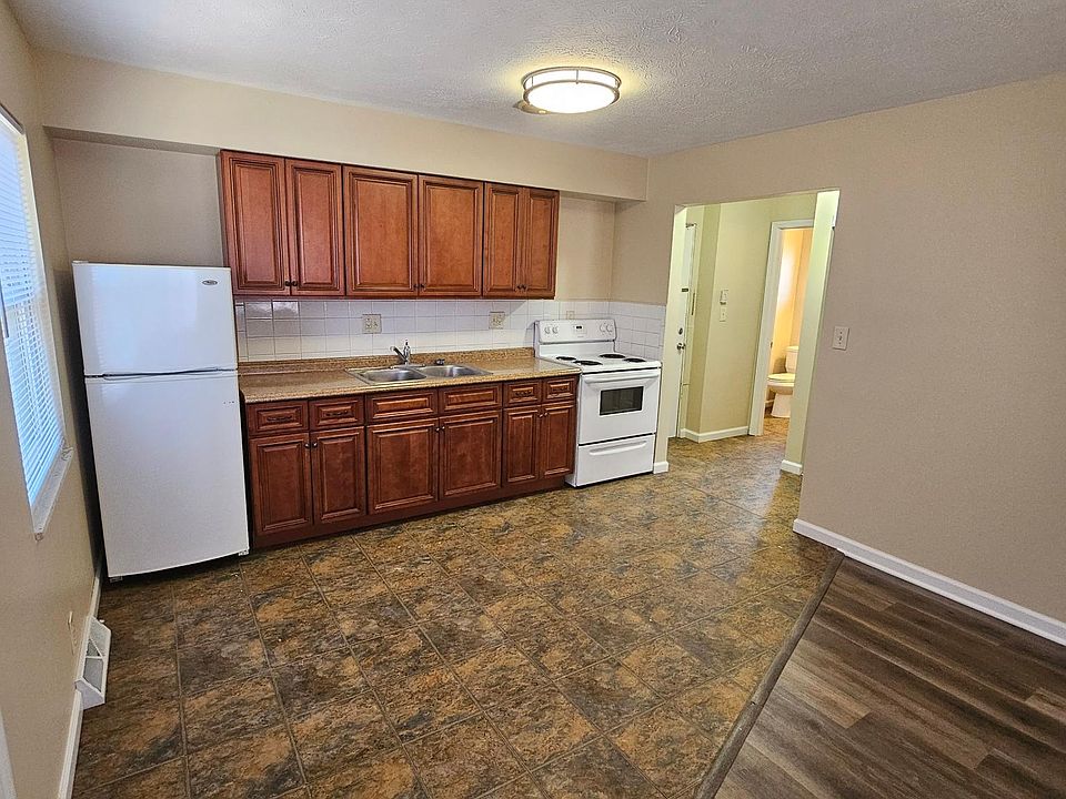 1st image of 1086 Tonawanda Ave #1086