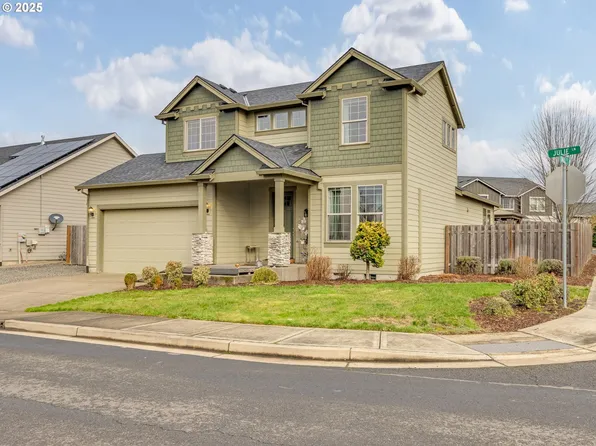 907 Julie Ln, Molalla, OR 97038