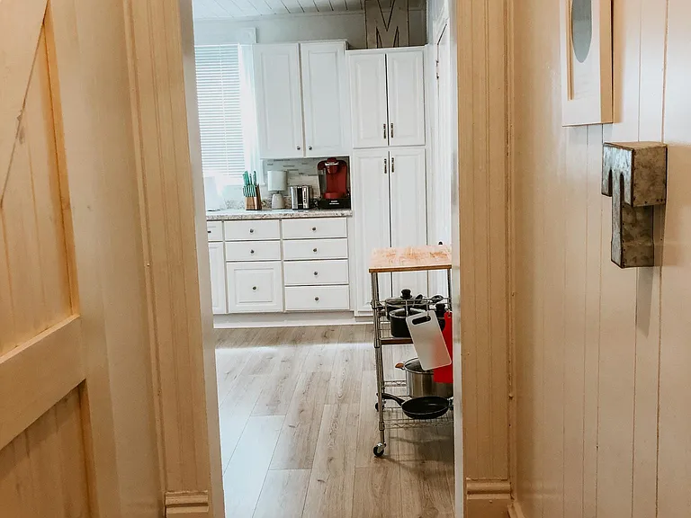 107 E Holston Ave #1 — Photo 10