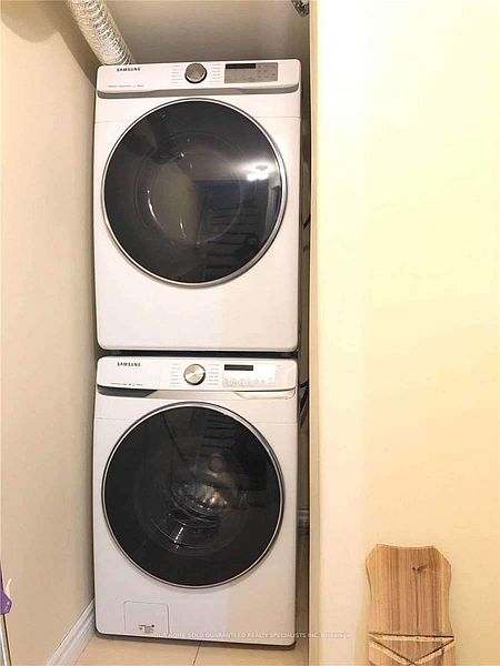 Toronto House for rent - 3 Bedrooms — photo 13