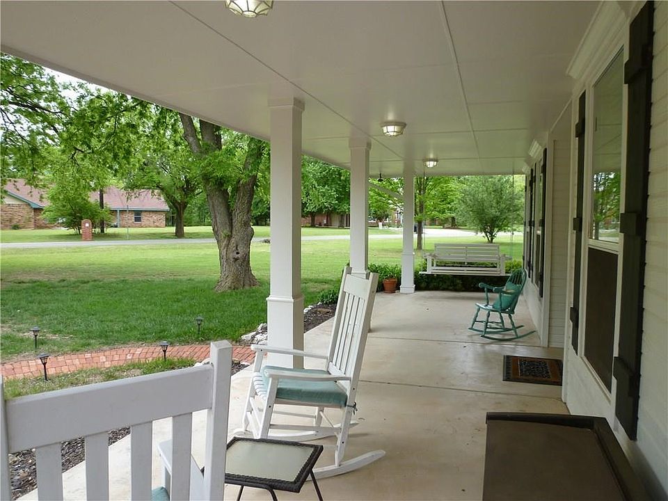 1st image of 13501 Lakeshore Dr
