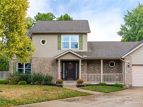3rd image of 35 Scott Ct