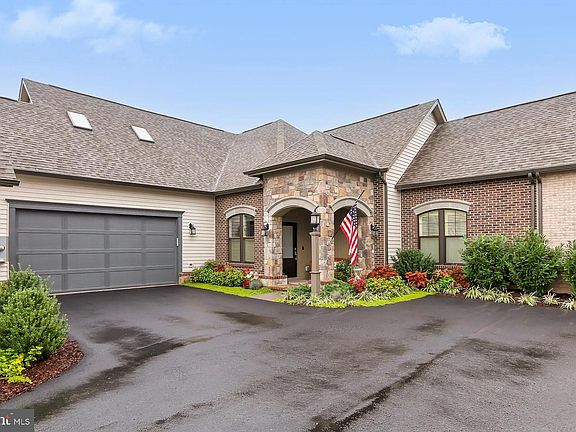2nd image of 42745 Autumn Day Ter