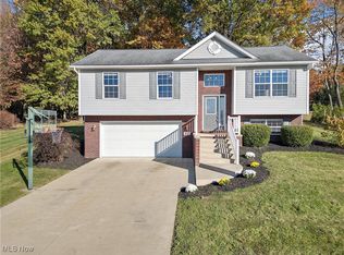400 Fire Bush Dr NW, Massillon, OH