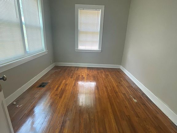 4th image of 2752 Herschel St APT 1