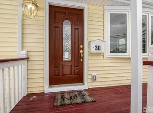30 Becker Dr, Parlin, NJ
