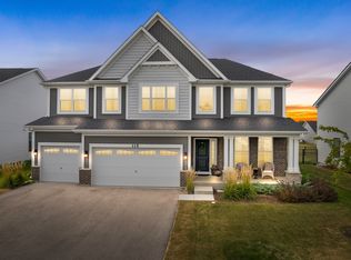 115 Piper Glen Ave, Oswego, IL 60543