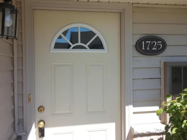 1725 State St, Union Grove, WI 53182