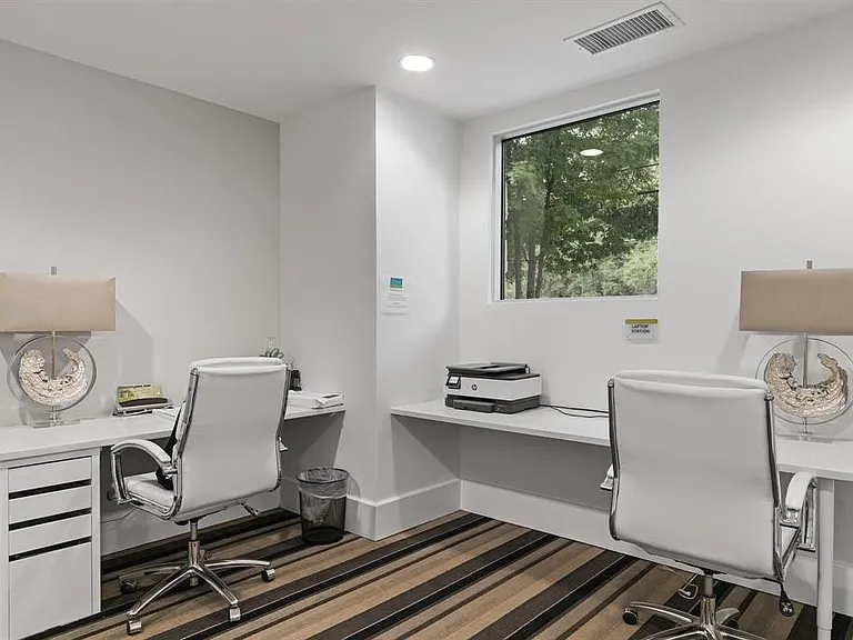 1900 Barton Springs Rd #5031 — Photo 36