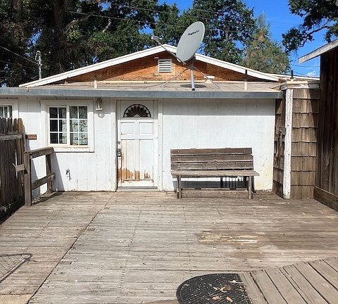 2nd image of 14026 Lakeshore Dr