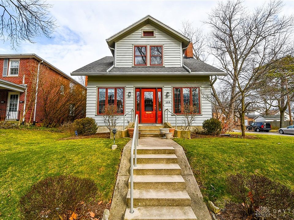 1st image of 255 Corona Ave