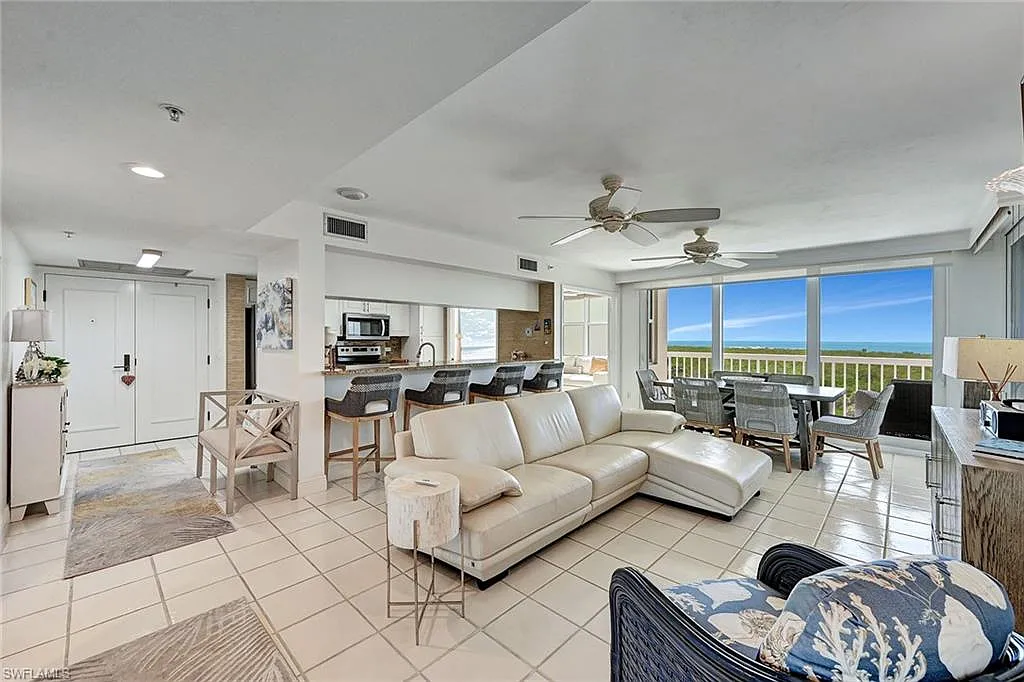 2 bed, 2.0 bath, 1341 sqft, $15,000 — Photo 2