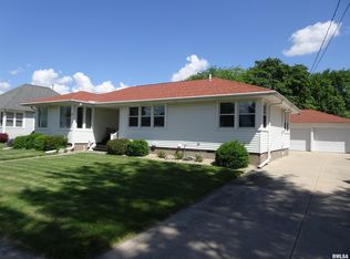 302 W Williams St, Atkinson, IL 61235