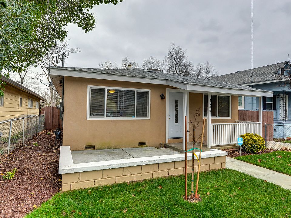 1st image of 2940 43rd St