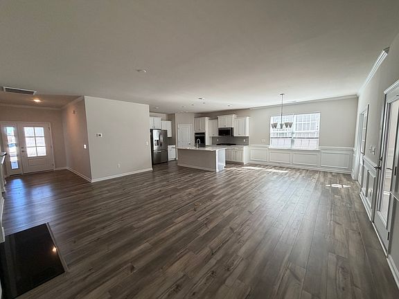 5th image of 6274 Fairfax Ct