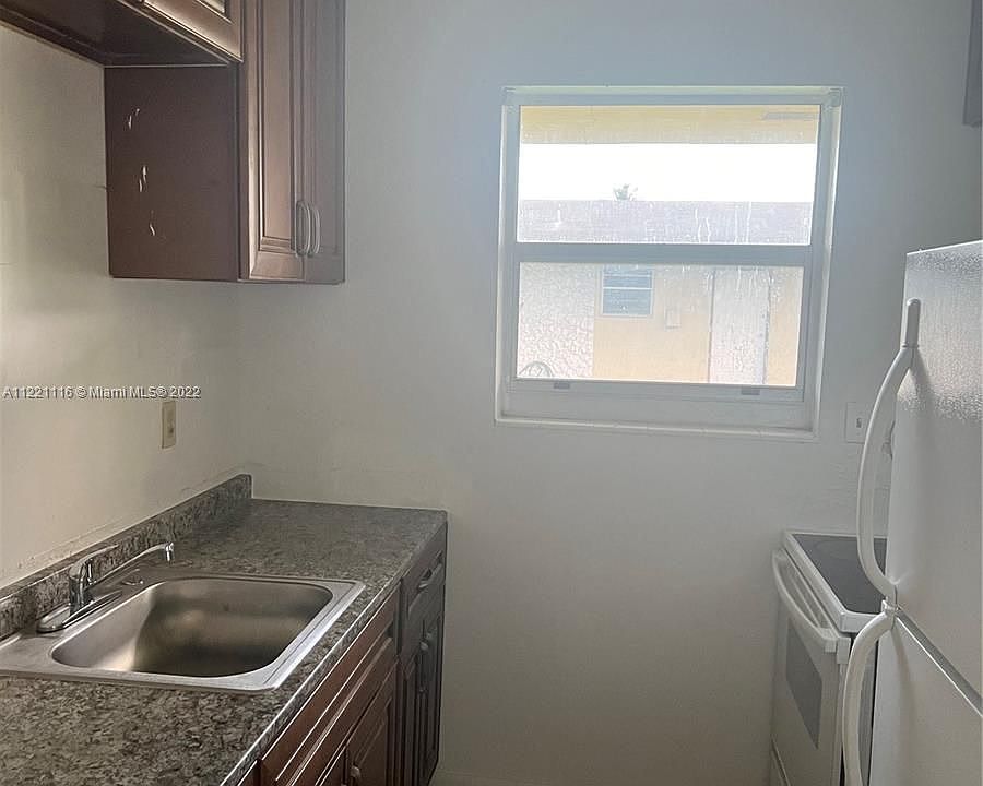 1st image of 14990 NE 5th Ct #2