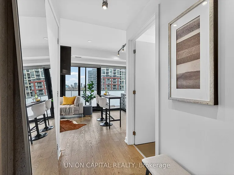 11 Charlotte St #1004 — Photo 11