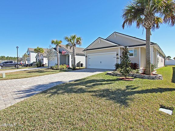 3rd image of 188 CREEKMORE Drive