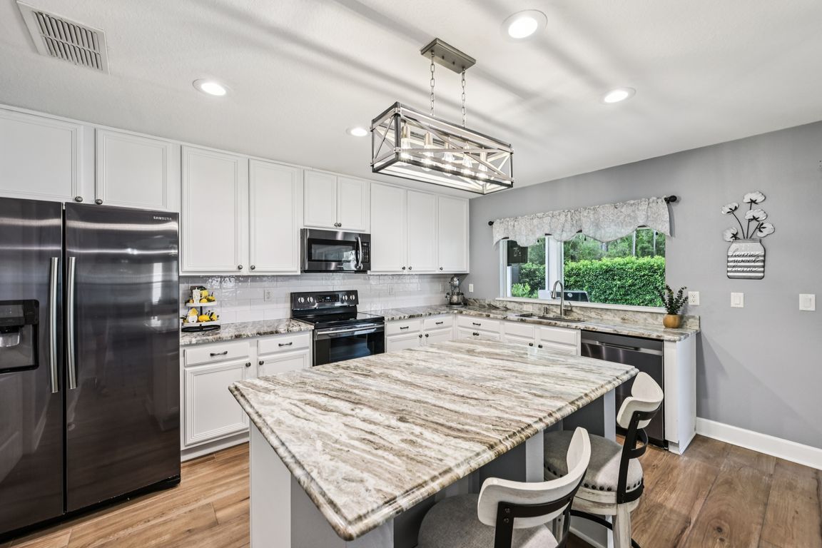 next background image