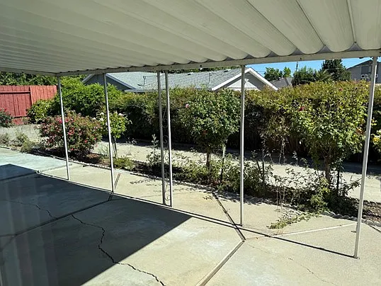 1133 Coronado Way — Photo 7