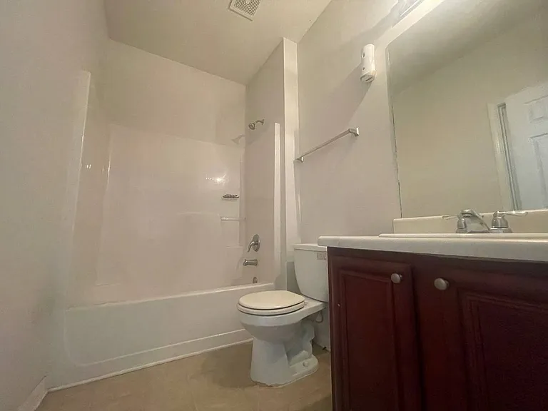 520 Lakeridge Ct — Photo 28