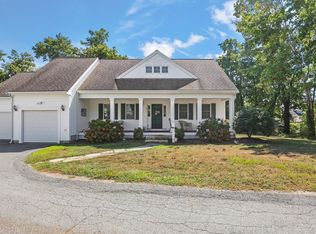 2 Rosemary Ln #A, Wareham, MA 02571