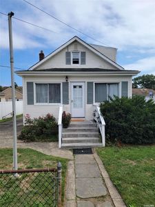 137 Texas Street, Lindenhurst, NY, 11757