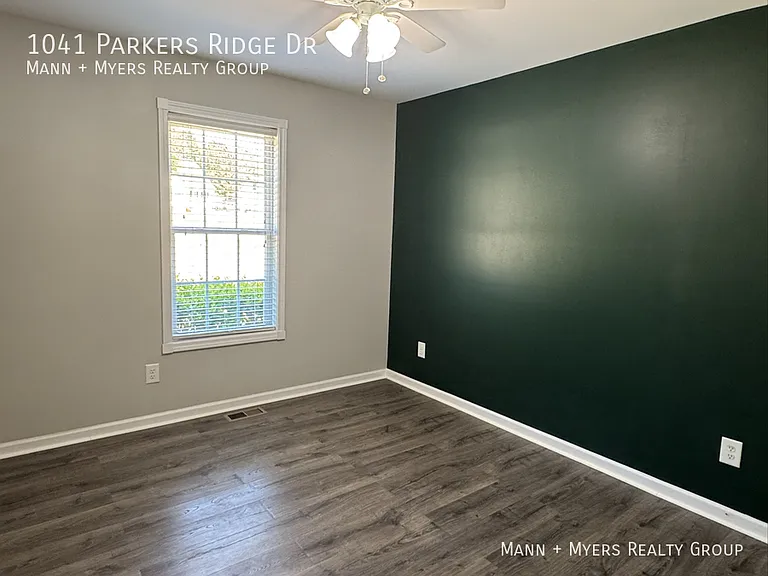 1041 Parkers Ridge Dr — Photo 15