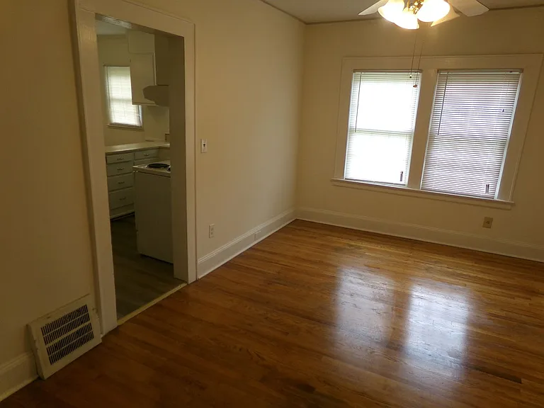 1408 E Martin Luther King Jr Dr — Photo 14