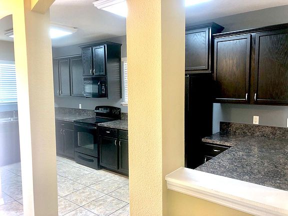 4th image of 2203 Cypress Villas Dr