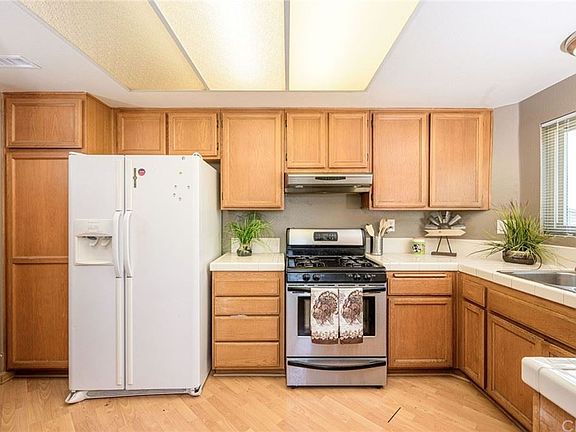 5th image of 2930 Malaga Cir Unit D