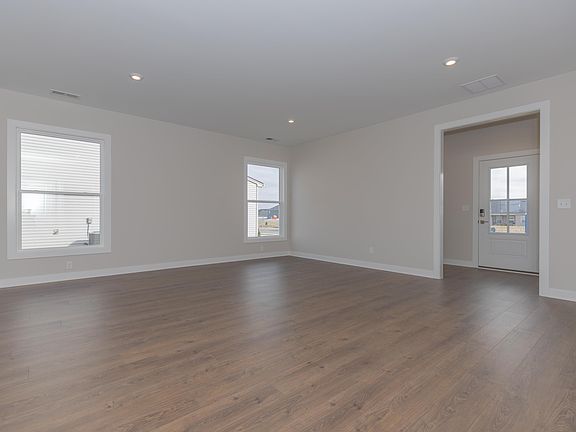 5th image of 3187 Goswell Dr