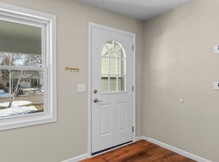 550 Wheeler Dr, Excelsior, MN 55331