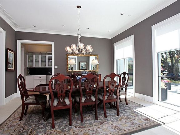 3rd image of 3316 Caruth Blvd