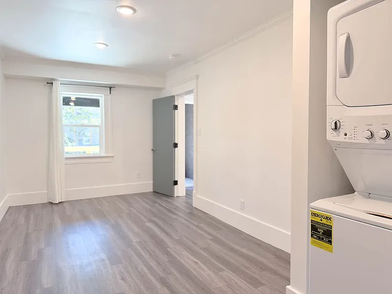 1520 Tyler House — Photo 107