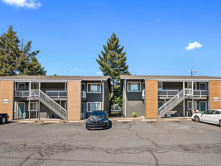 3125 E Carlisle Ave — Photo 1