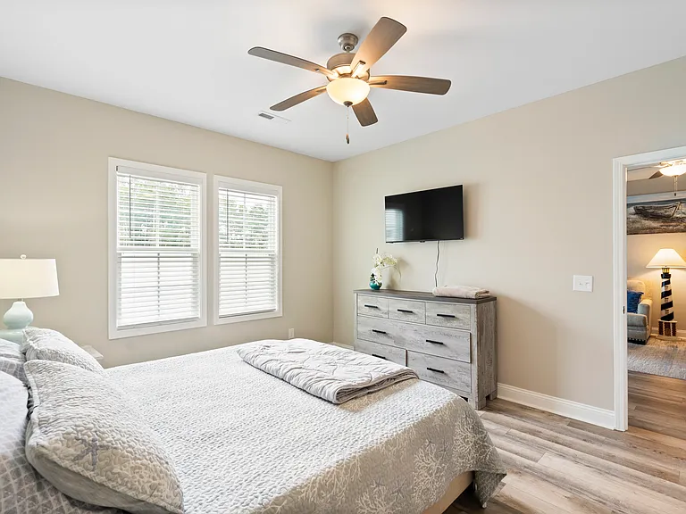 124 Bridge Point Cir — Photo 23