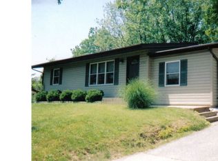 4765 Ambs Rd, Saint Louis, MO 63128