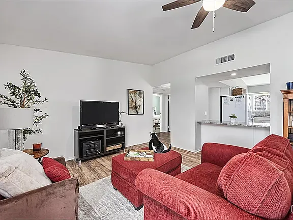 5804 Sundale Ave — Photo 4