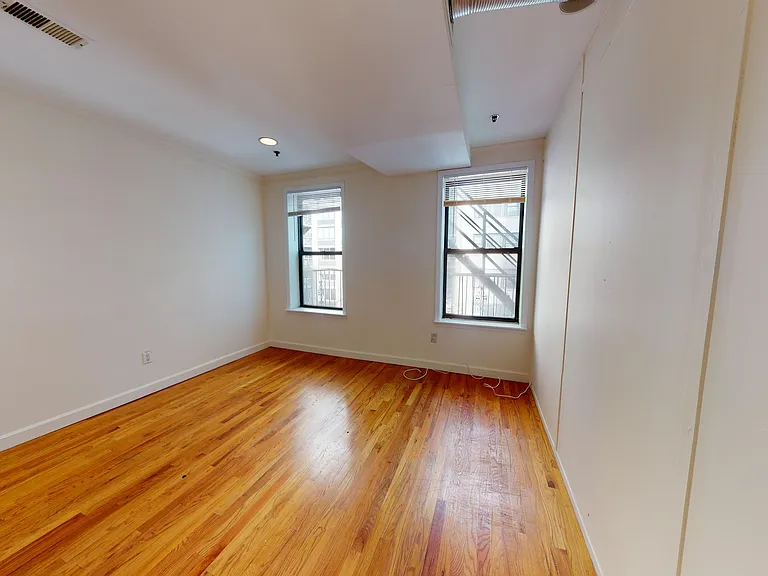246 E 44th St #3 — Photo 13