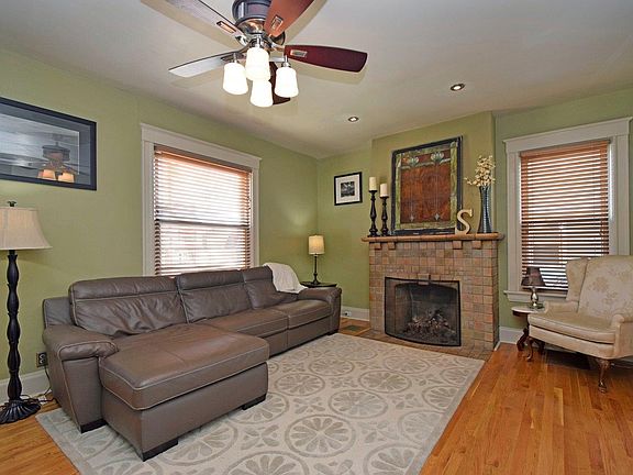 4th image of 3825 Forest Ave