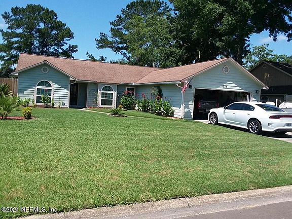 3rd image of 8224 Hot Springs Dr N