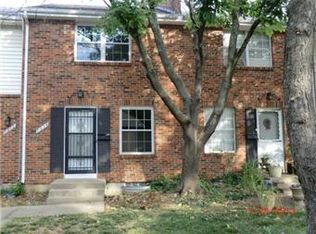 7014 NW Chapel Woods Ln, Kansas City, MO 64152